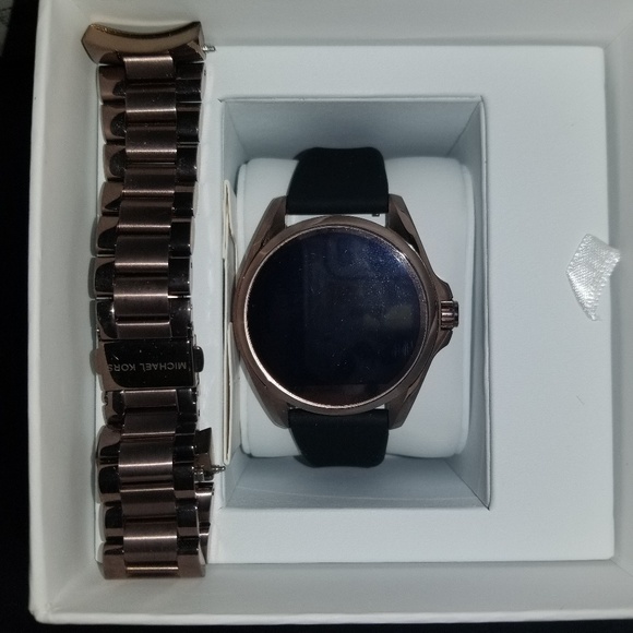 Michael Kors smartwatch - Picture 3 of 4